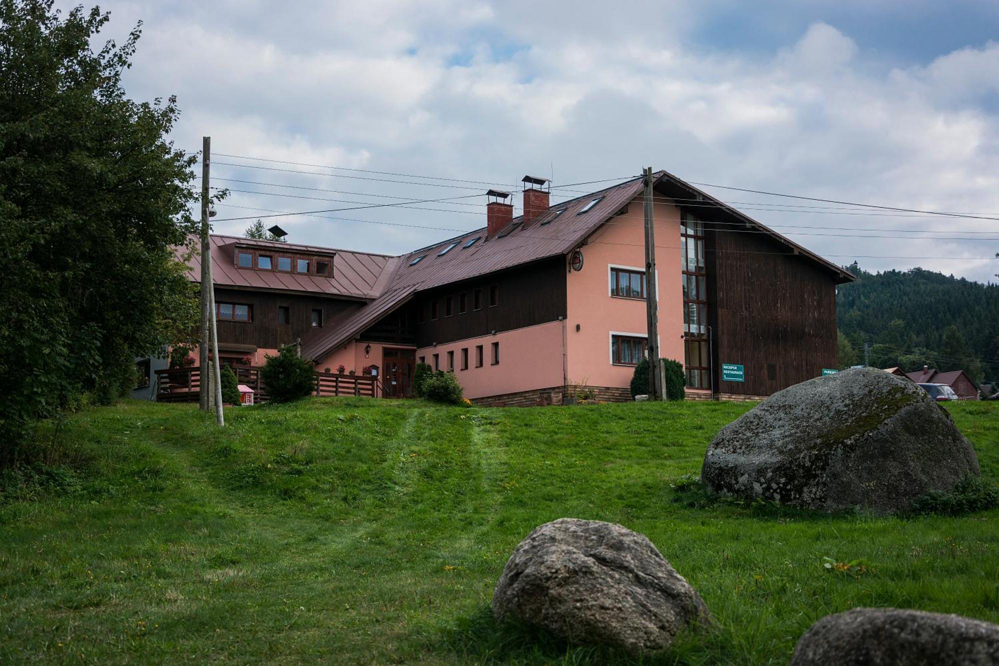 Hacienda ČERT Kořenov Exteriér fotografie